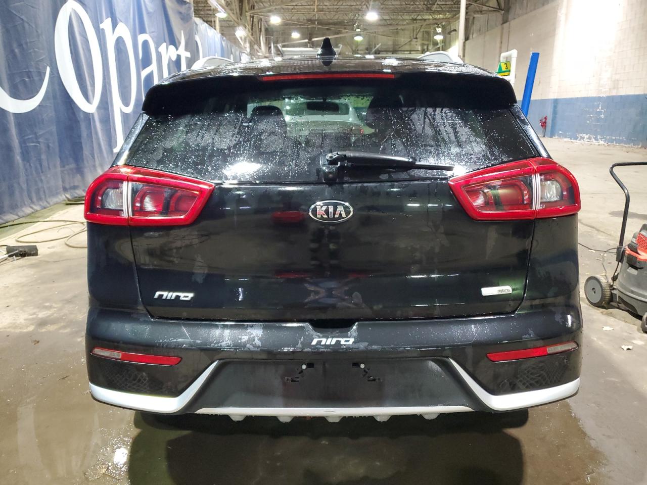 2017 KIA Niro VIN KNDCB3LC1H5076128 Copart auction photo, minor dent/scratches damage thumbnail 6
