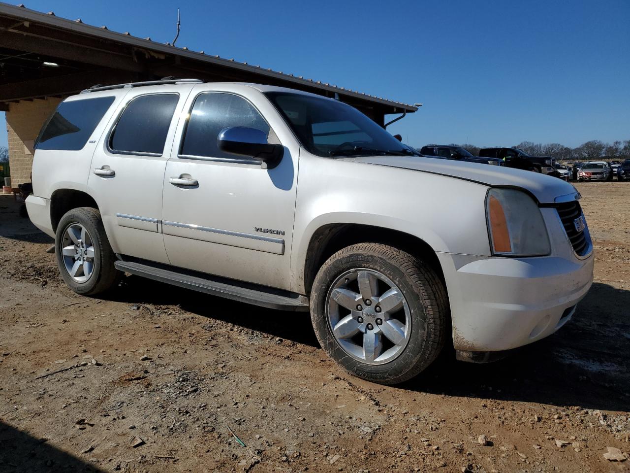 2011 GMC Yukon VIN 1GKS1CE06BR284107 Copart auction photo, rear end damage thumbnail 4