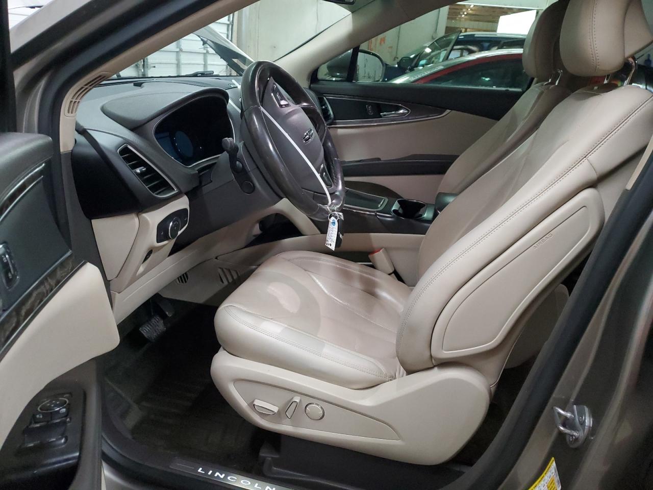 2017 Lincoln MKX VIN 2LMPJ6LR2HBL45677 Copart auction photo, side / mechanical damage thumbnail 7
