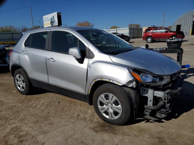 2017 Chevrolet Trax VIN KL7CJKSB5HB102847 Copart auction photo, front end damage thumbnail 4