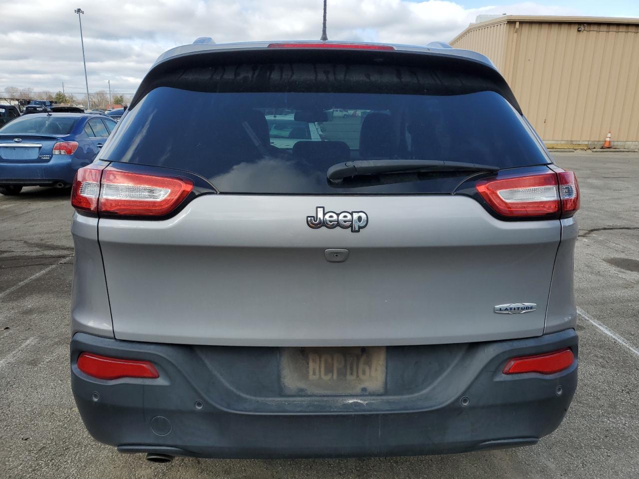 2018 Jeep Grand Cherokee VIN 1C4PJLLB9JD552570 Copart auction photo, side damage thumbnail 6