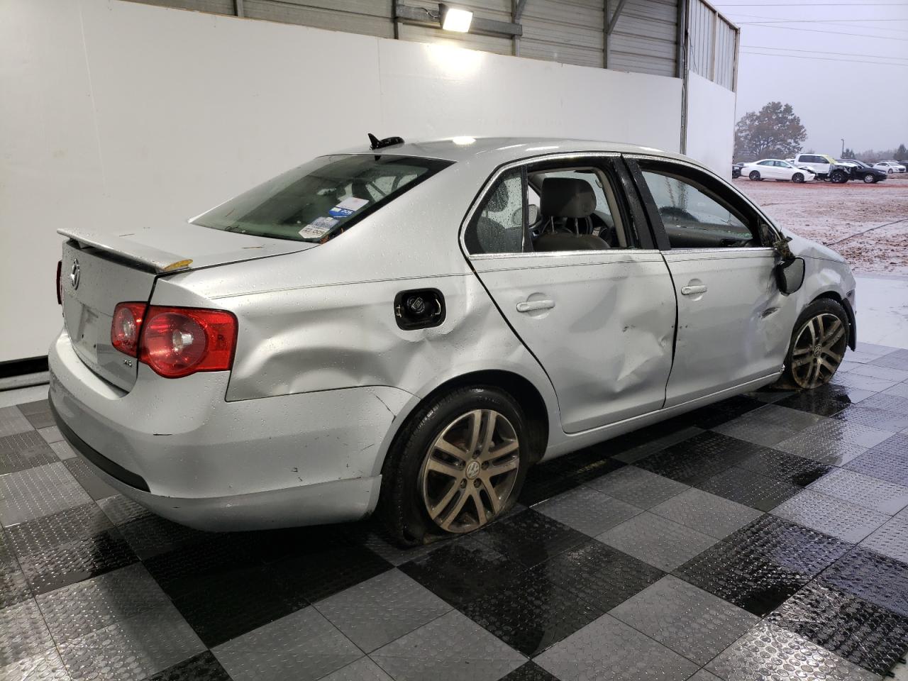 2006 Volkswagen Jetta VIN 3VWRG71K56M844680 Copart auction photo, all over damage thumbnail 3