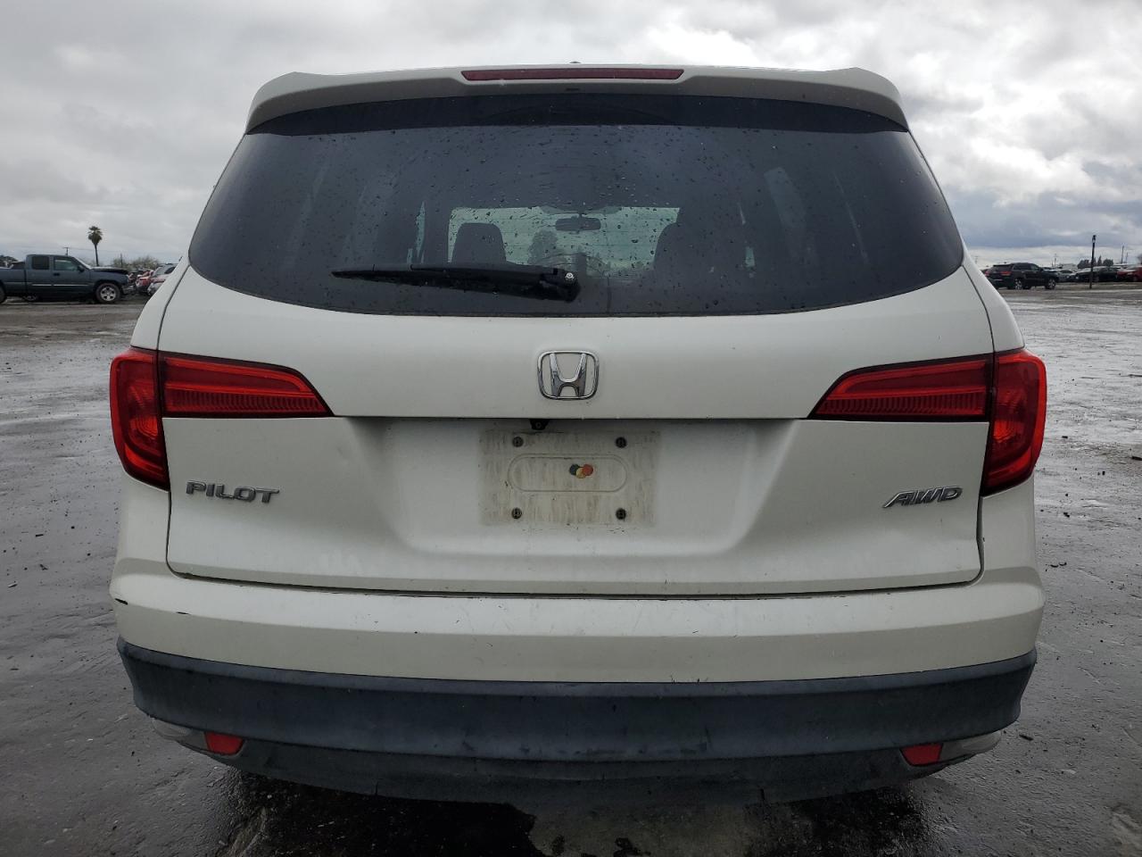 2017 Honda Pilot VIN 5FNYF6H34HB042249 Copart auction photo, front end damage thumbnail 6