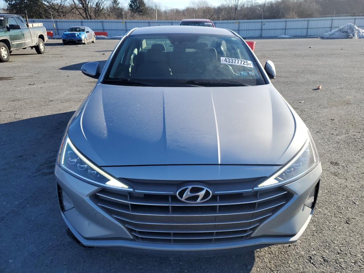 2020 Hyundai Elantra VIN KMHD84LF0LU063285 Copart auction photo, side / rear end damage thumbnail 5