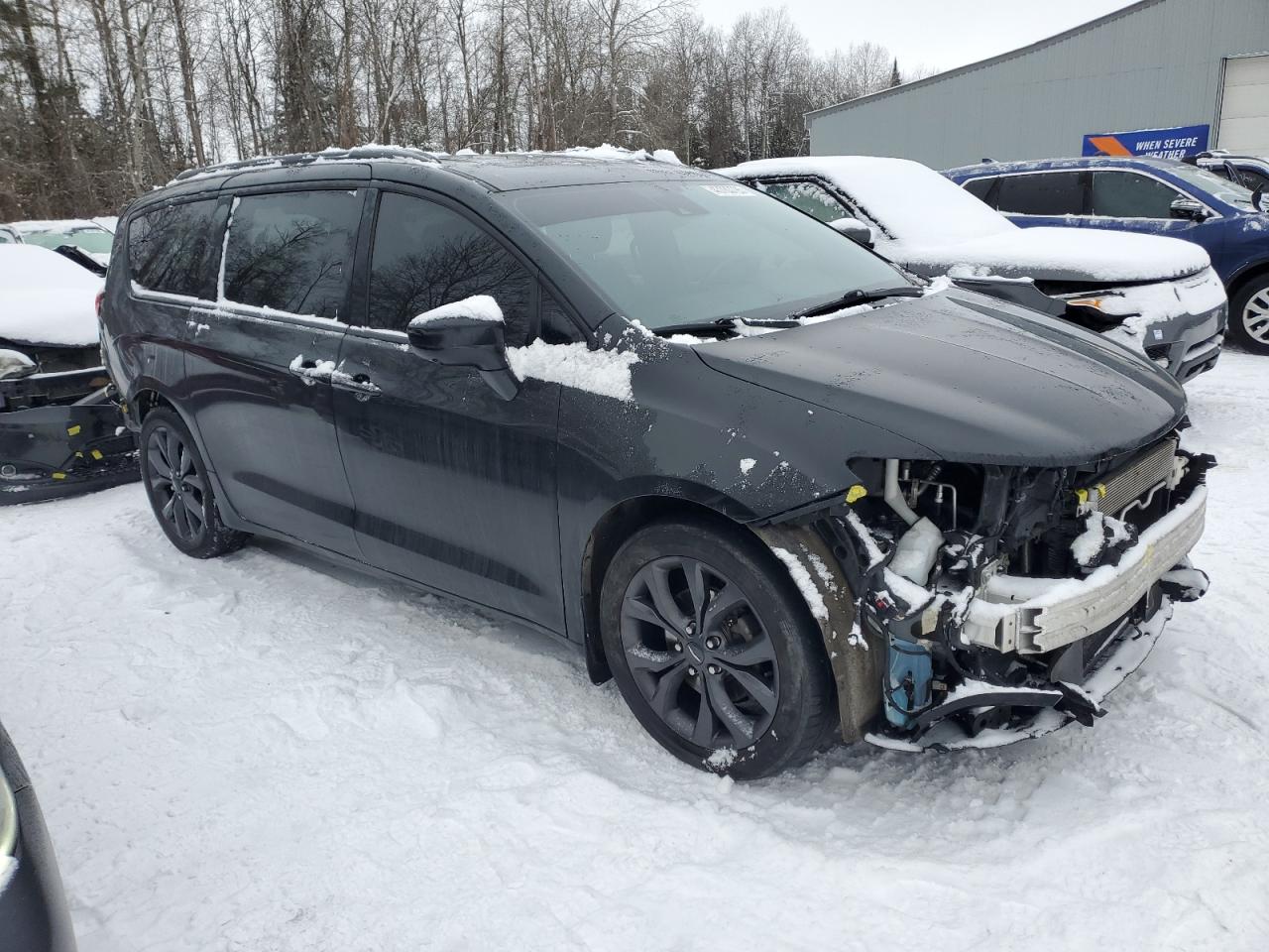 2019 Chrysler Pacifica VIN 2C4RC1EGXKR669752 Copart auction photo, rear end / front end damage thumbnail 4