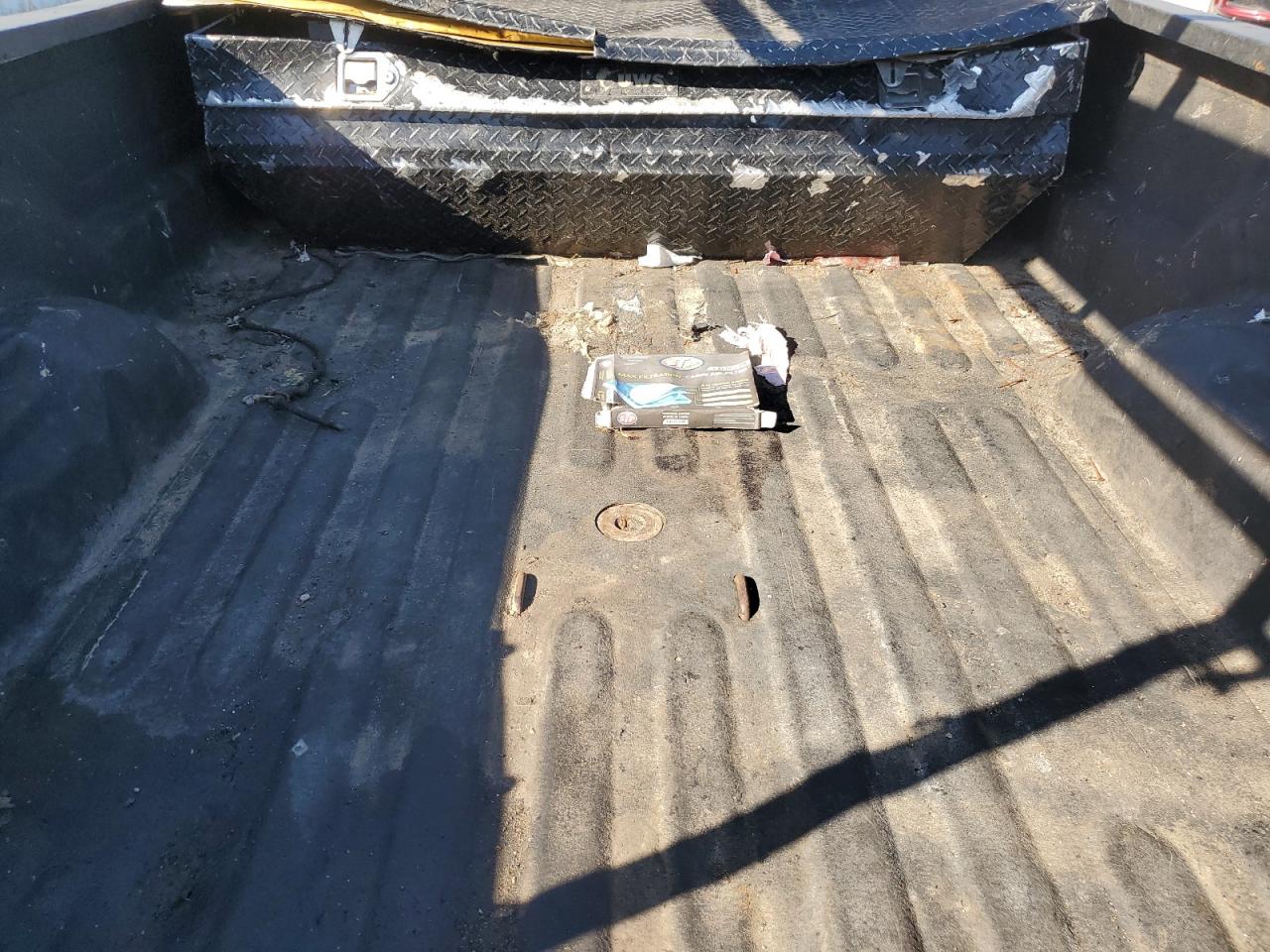 2015 RAM 3500 VIN 3C63RRGL4FG644586 Copart auction photo, all over damage thumbnail 10