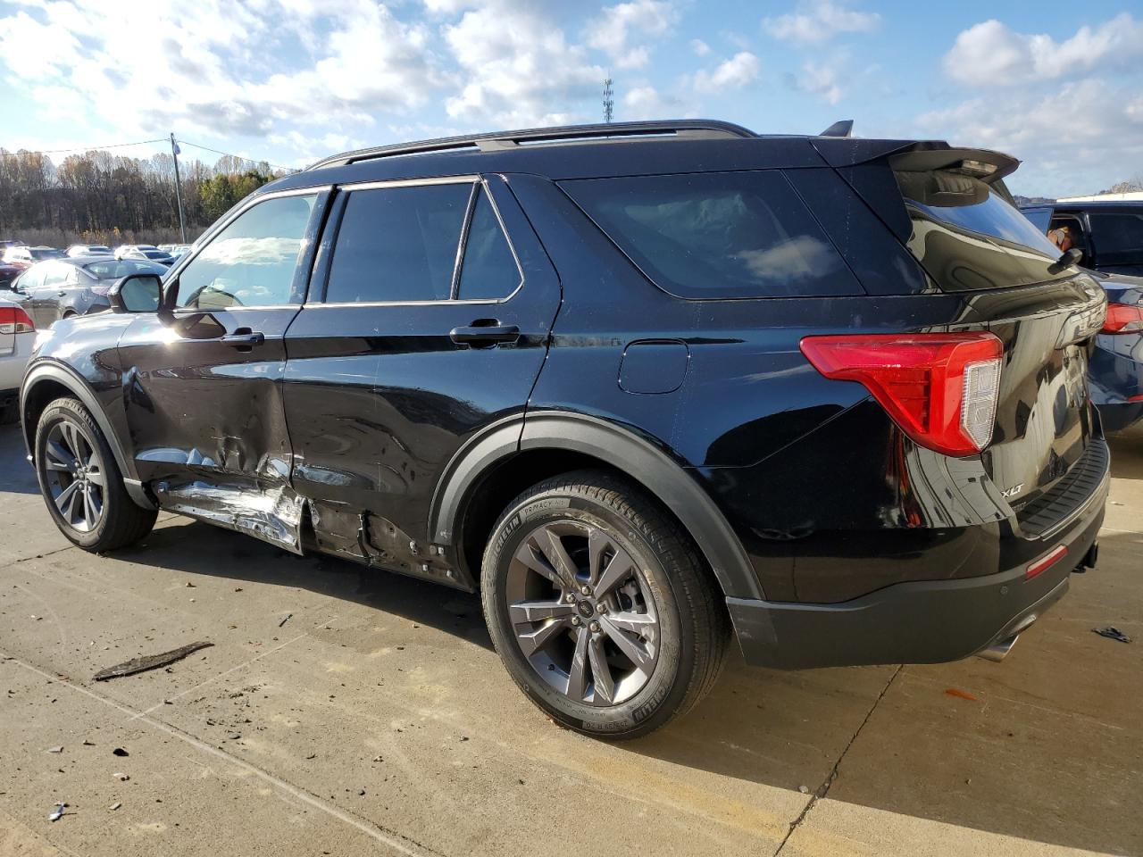 2023 Ford Explorer VIN 1FMSK8DH7PGB91351 Copart auction photo, side damage thumbnail 2