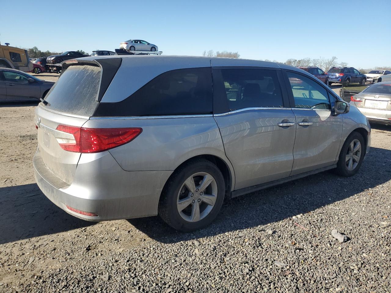 2019 Honda Odyssey VIN 5FNRL6H57KB032577 Copart auction photo, front end / minor dent/scratches damage thumbnail 3