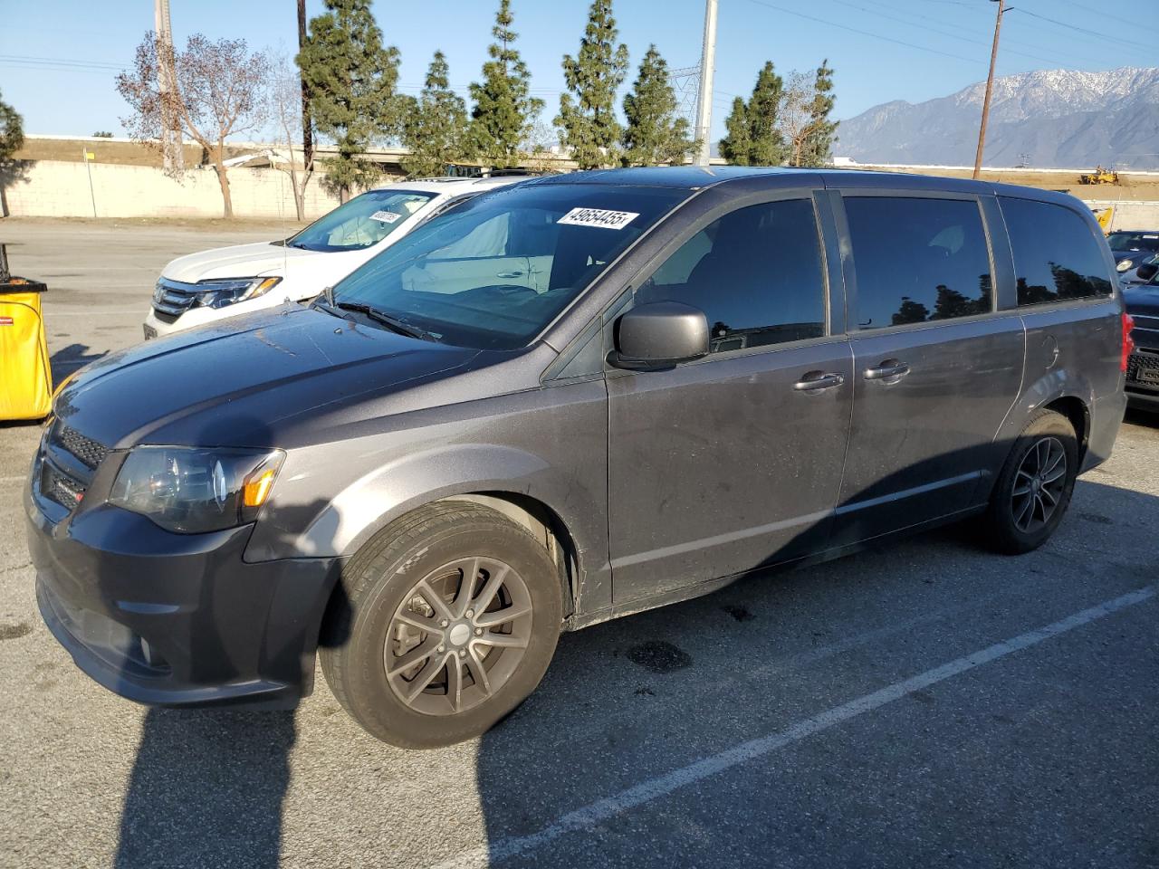2018 Dodge Caravan VIN 2C4RDGBG1JR222911 - Copart auction photo