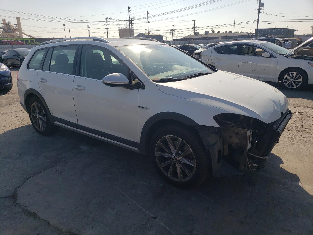 2017 Volkswagen Golf VIN 3VWM17AU2HM543882 Copart auction photo, front end damage thumbnail 4