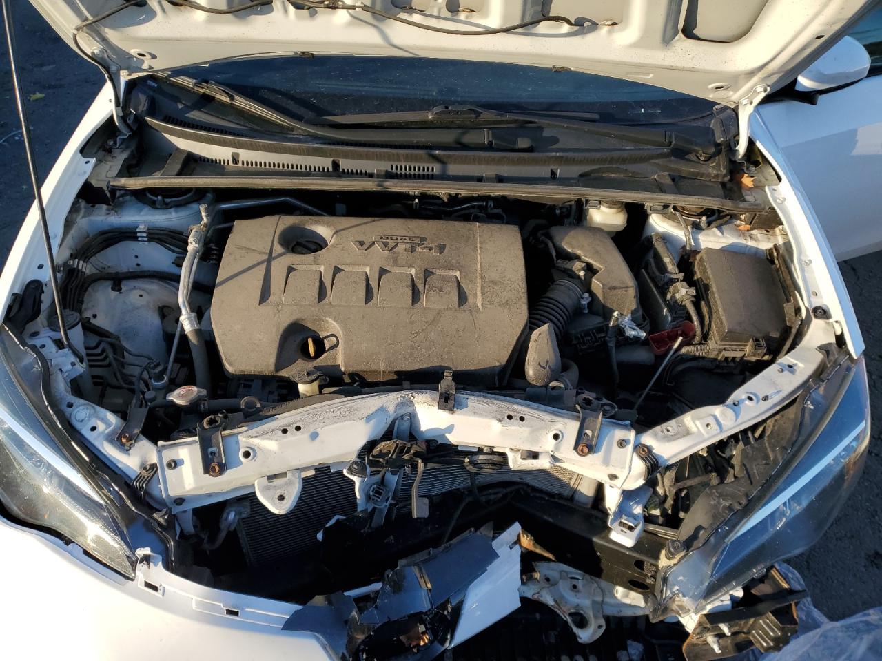 2018 Toyota Corolla VIN 2T1BURHE1JC088517 Copart auction photo, front end / frame damage damage thumbnail 11