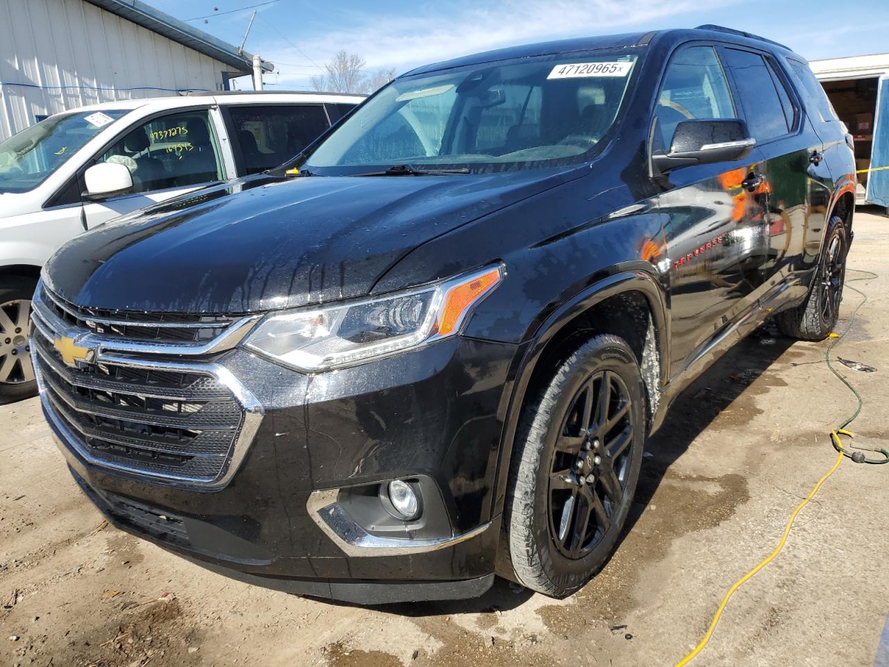 2021 Chevrolet Traverse VIN 1GNEVKKW8MJ250047