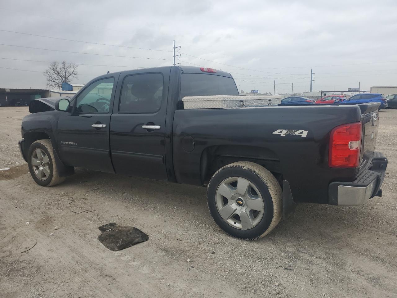 2011 Chevrolet Silverado VIN 3GCPKSE39BG264114 Copart auction photo, front end damage thumbnail 2