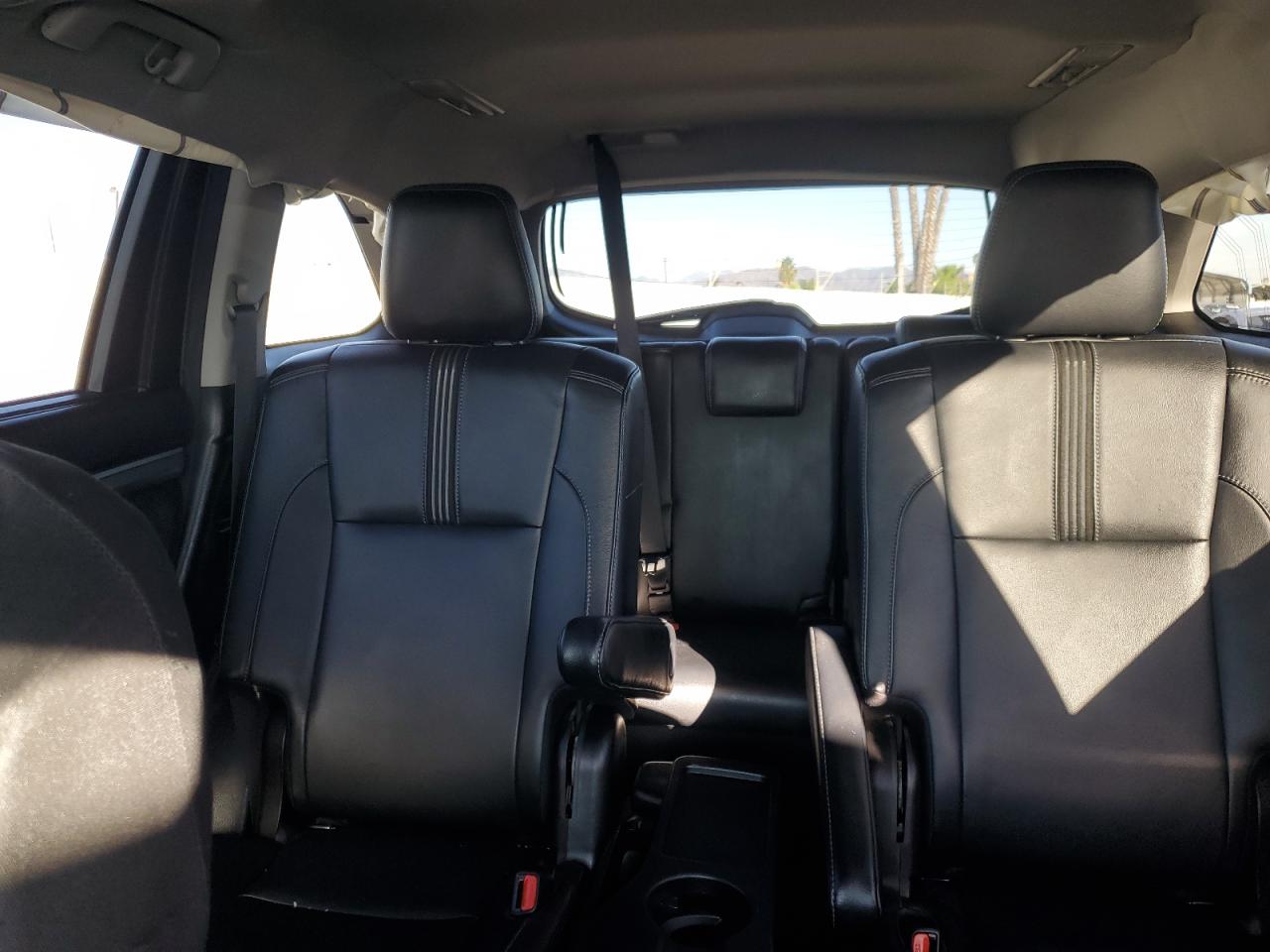 2018 Toyota Highlander VIN 5TDKZRFH3JS540523 Copart auction photo, front end / minor dent/scratches damage thumbnail 10