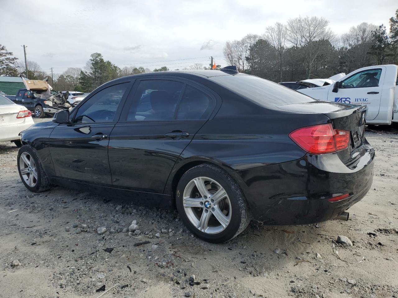 2013 BMW 3er VIN WBA3B1C54DK128124 Copart auction photo, front end damage thumbnail 2