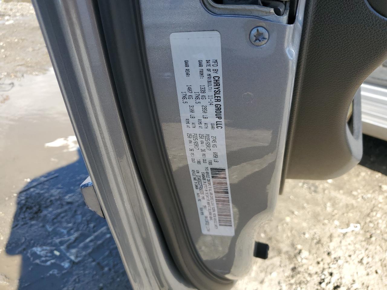2015 Dodge Caravan VIN 2C4RDGCG7FR569326 Copart auction photo, front end / stripped damage thumbnail 14
