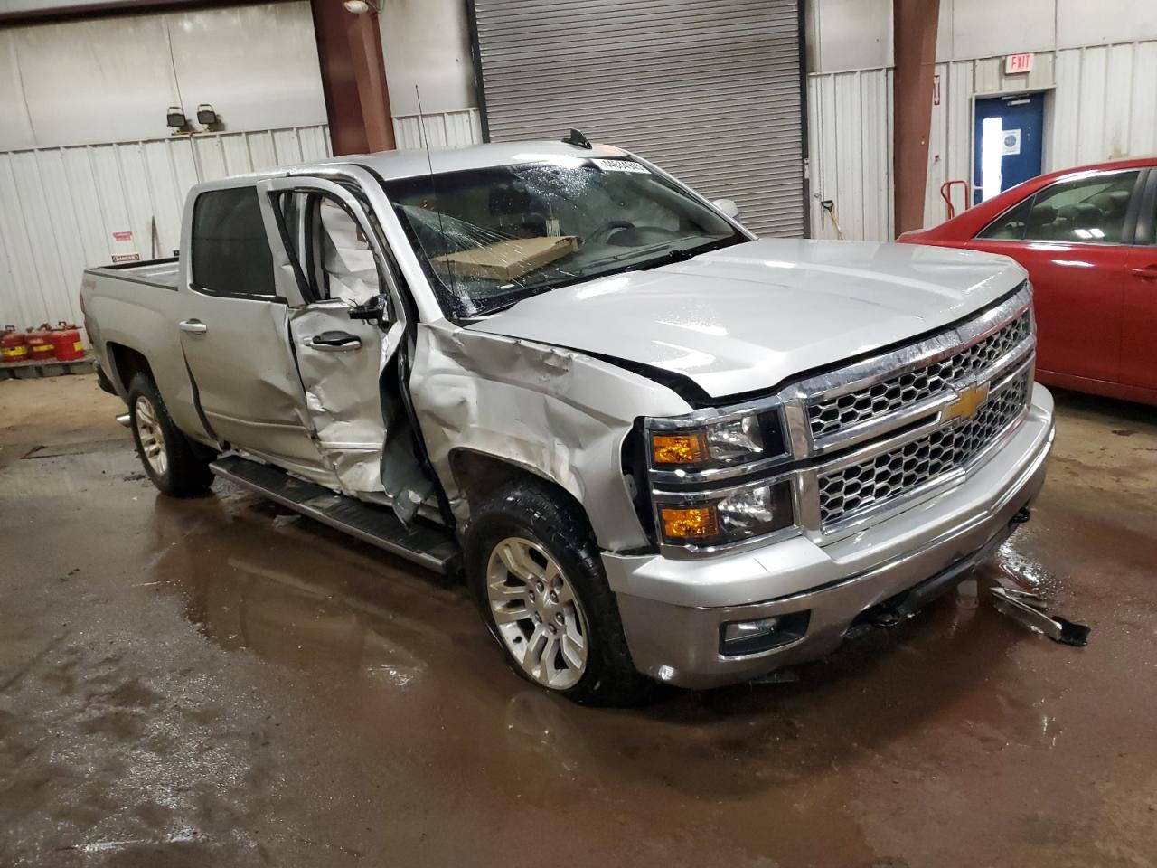 2015 Chevrolet Silverado VIN 3GCUKREC7FG479413 Copart auction photo, side / front end damage thumbnail 4