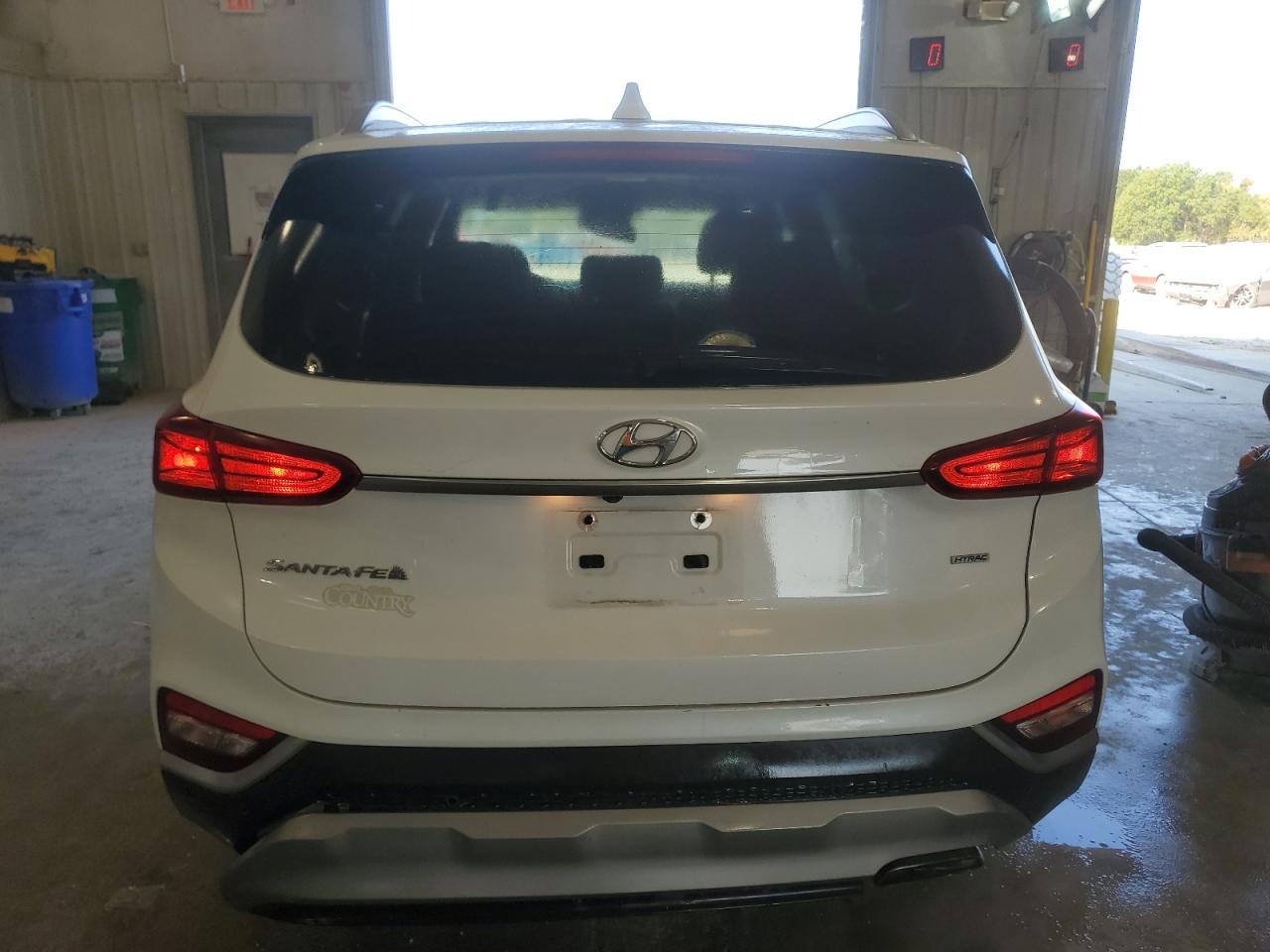 2020 Hyundai Santa Fe VIN 5NMS3CAD6LH253380 Copart auction photo, front end / side damage thumbnail 6