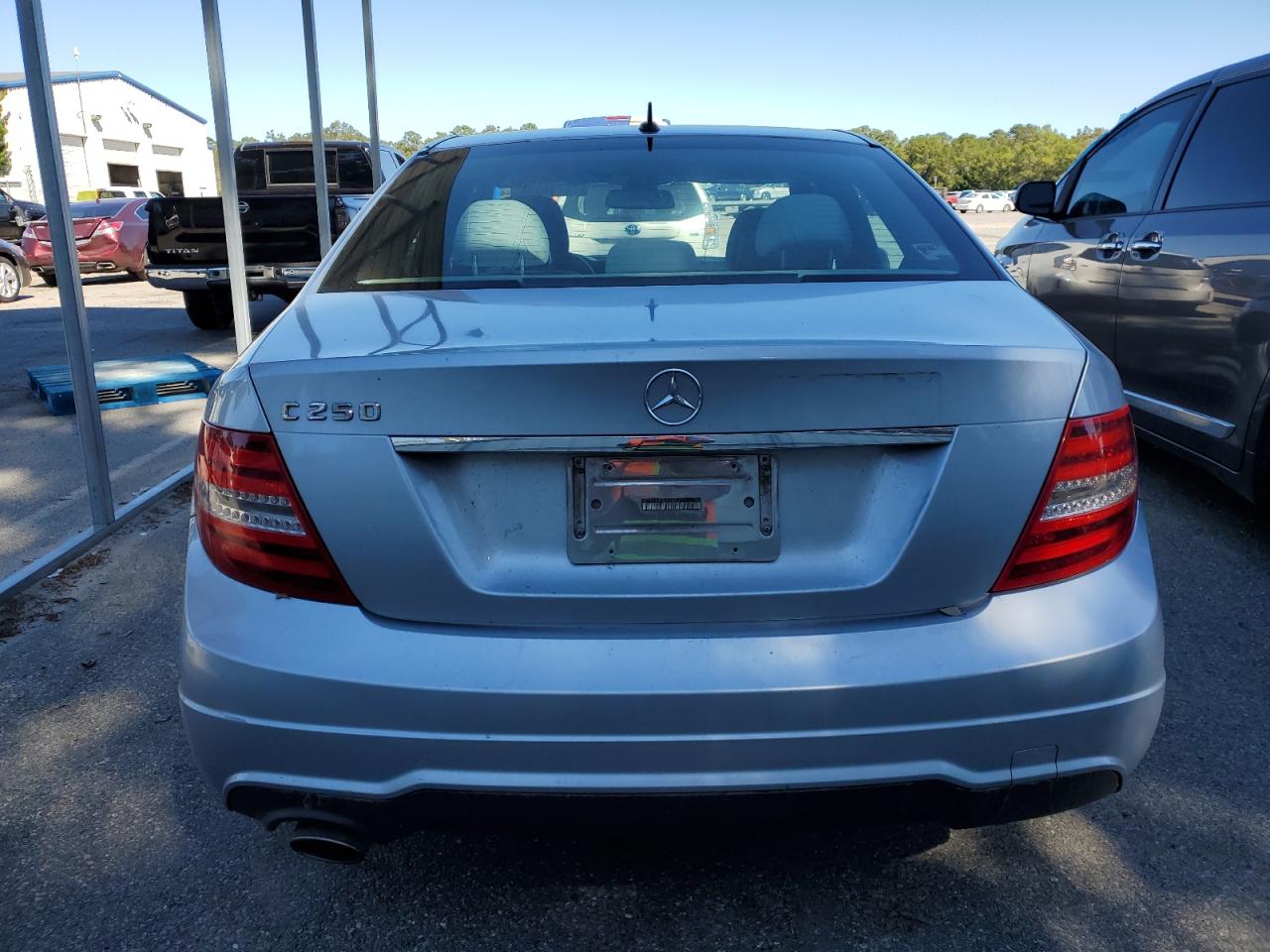 2013 Mercedes-Benz C-klasse VIN WDDGF4HB0DA769811 Copart auction photo, front end damage thumbnail 6