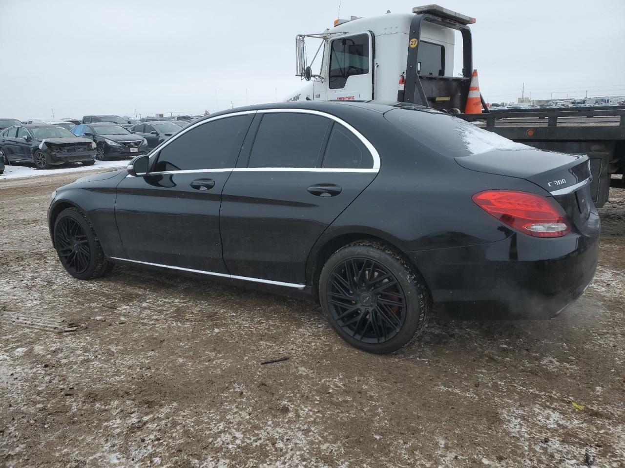 2015 Mercedes-Benz C-klasse VIN 55SWF4KB1FU016098 Copart auction photo, minor dent/scratches damage thumbnail 2