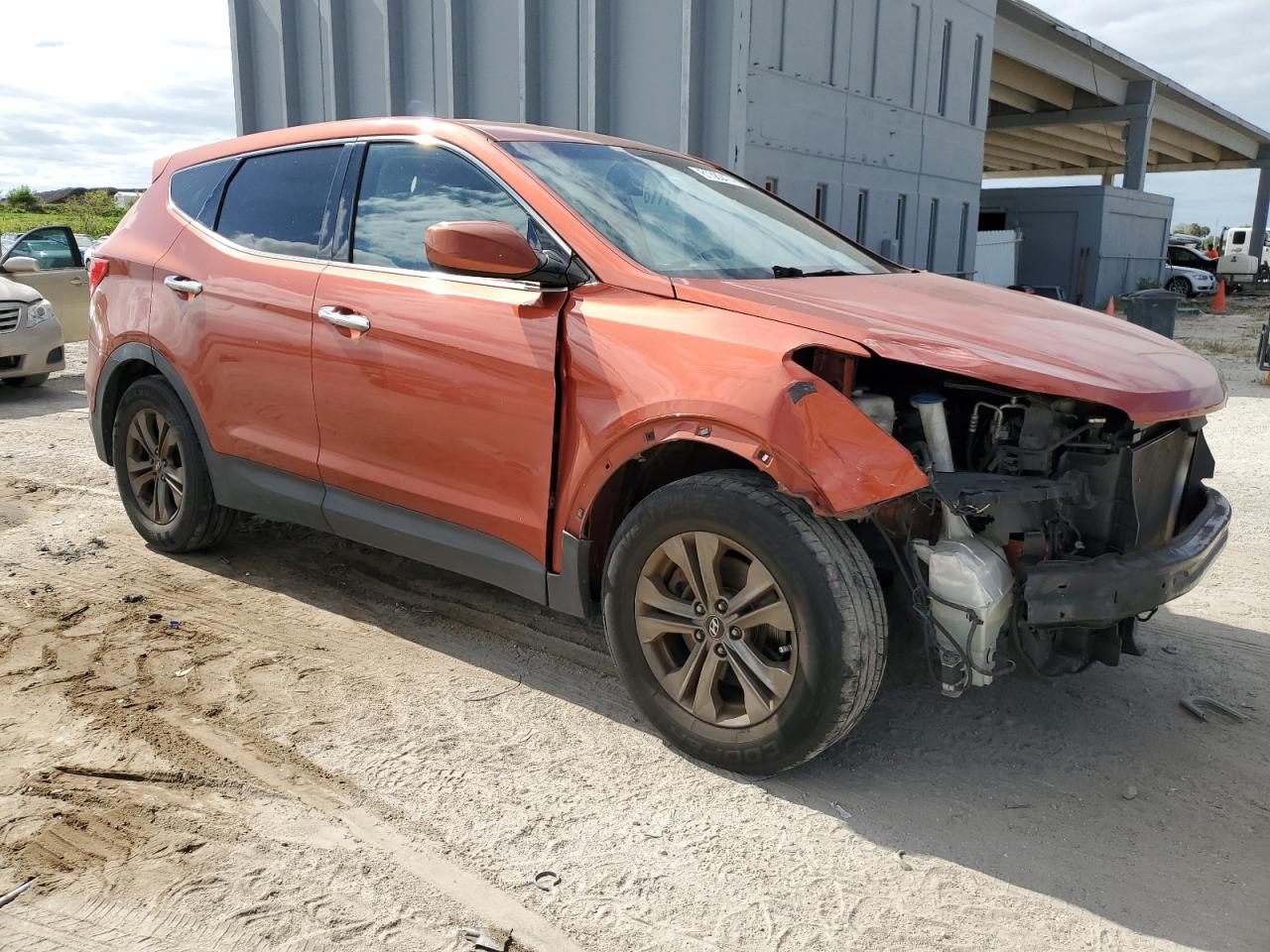 2015 Hyundai Santa Fe VIN 5XYZT3LB3FG235301 Copart auction photo, front end damage thumbnail 4