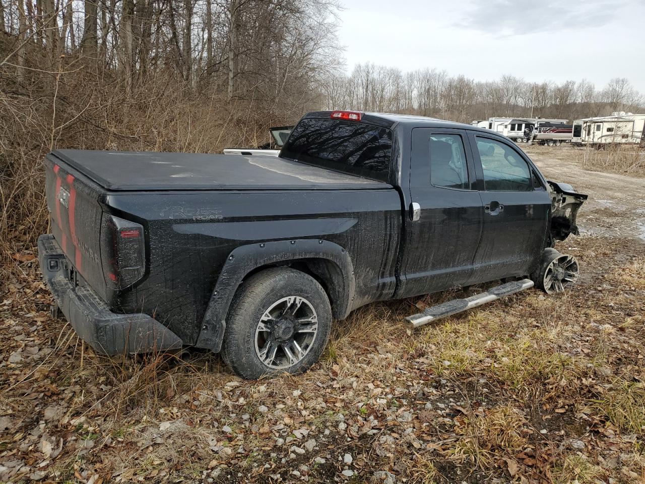 2018 Toyota Tundra VIN 5TFUM5F1XJX079026 Copart auction photo, front end / rear end damage thumbnail 3
