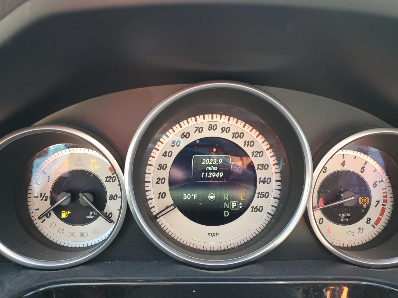 2014 Mercedes-Benz E-klasse VIN WDDHF5KB8EA921712 Copart auction photo, side damage thumbnail 9