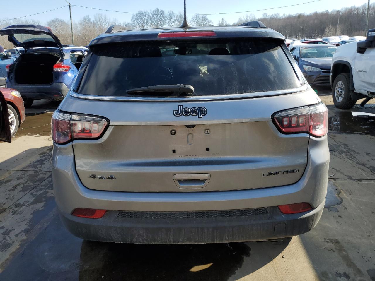 2018 Jeep Compass VIN 3C4NJDCB0JT135524 Copart auction photo, front end damage thumbnail 6