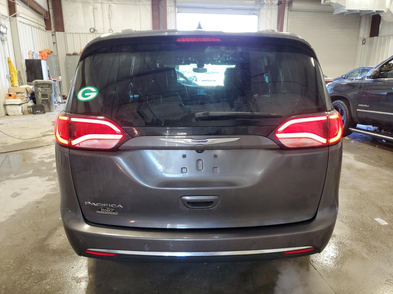 2020 Chrysler Pacifica VIN 2C4RC1BG1LR133648 Copart auction photo, front end damage thumbnail 6