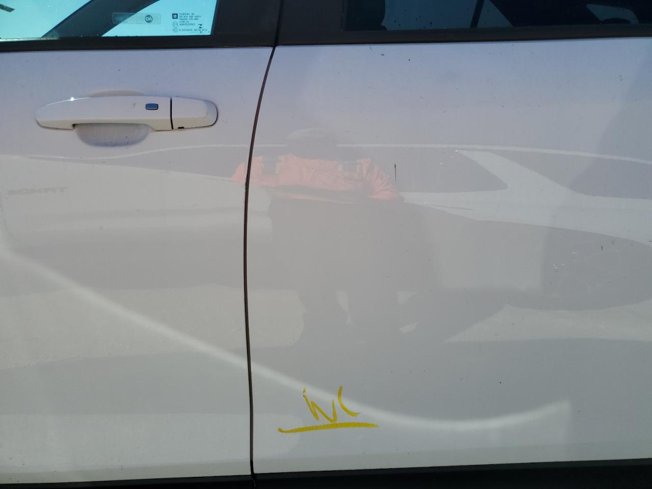 2020 Chevrolet Equinox VIN 2GNAXHEV7L6206146 Copart auction photo, water/flood damage thumbnail 13