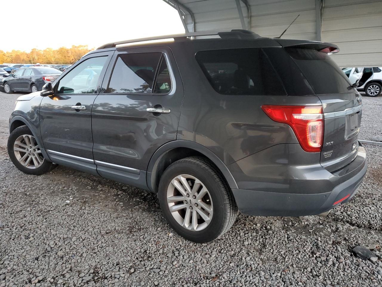 2015 Ford Explorer VIN 1FM5K7D82FGC33608 Copart auction photo, all over damage thumbnail 2