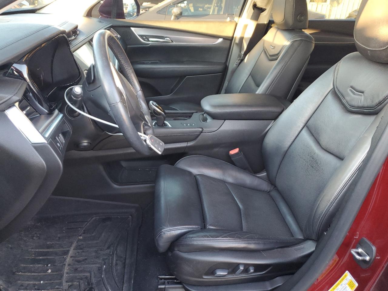 2017 Cadillac XT5 VIN 1GYKNDRS7HZ263447 Copart auction photo, front end / minor dent/scratches damage thumbnail 7