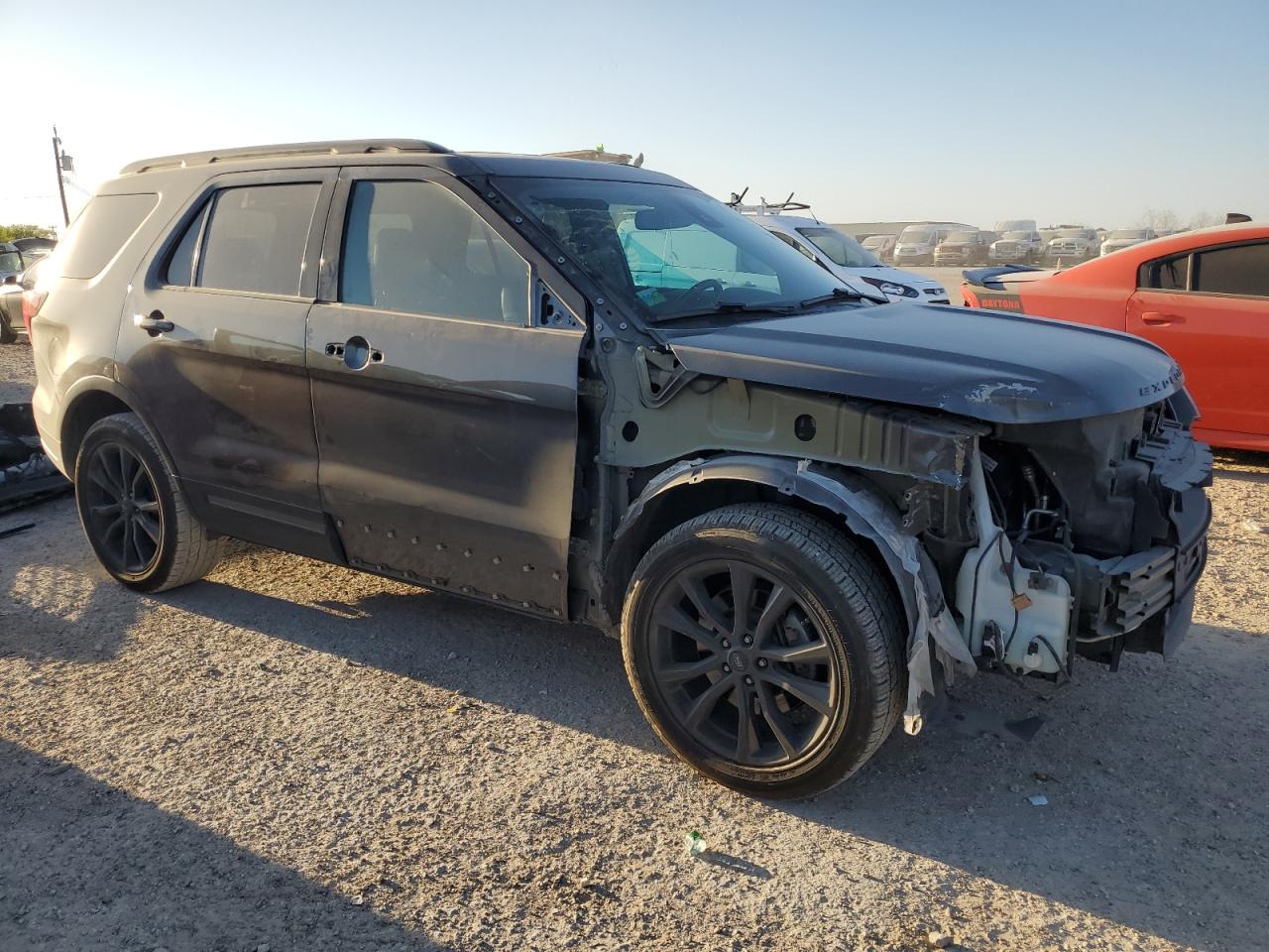 2018 Ford Explorer VIN 1FM5K8D88JGB64003 Copart auction photo, front end / side damage thumbnail 4