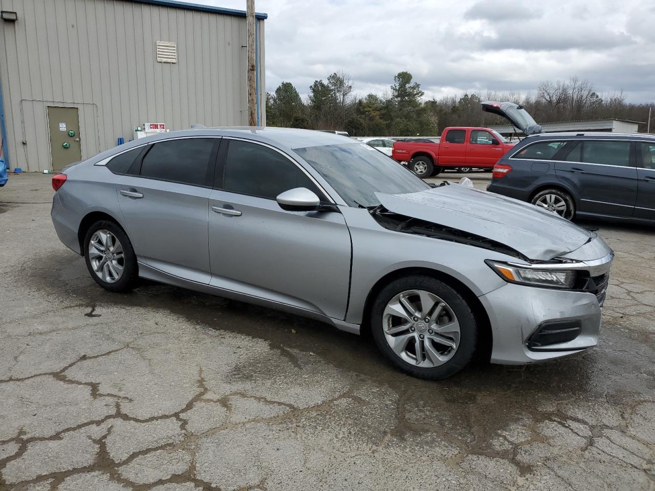 2020 Honda Accord VIN 1HGCV1F17LA099341 Copart auction photo, front end damage thumbnail 4