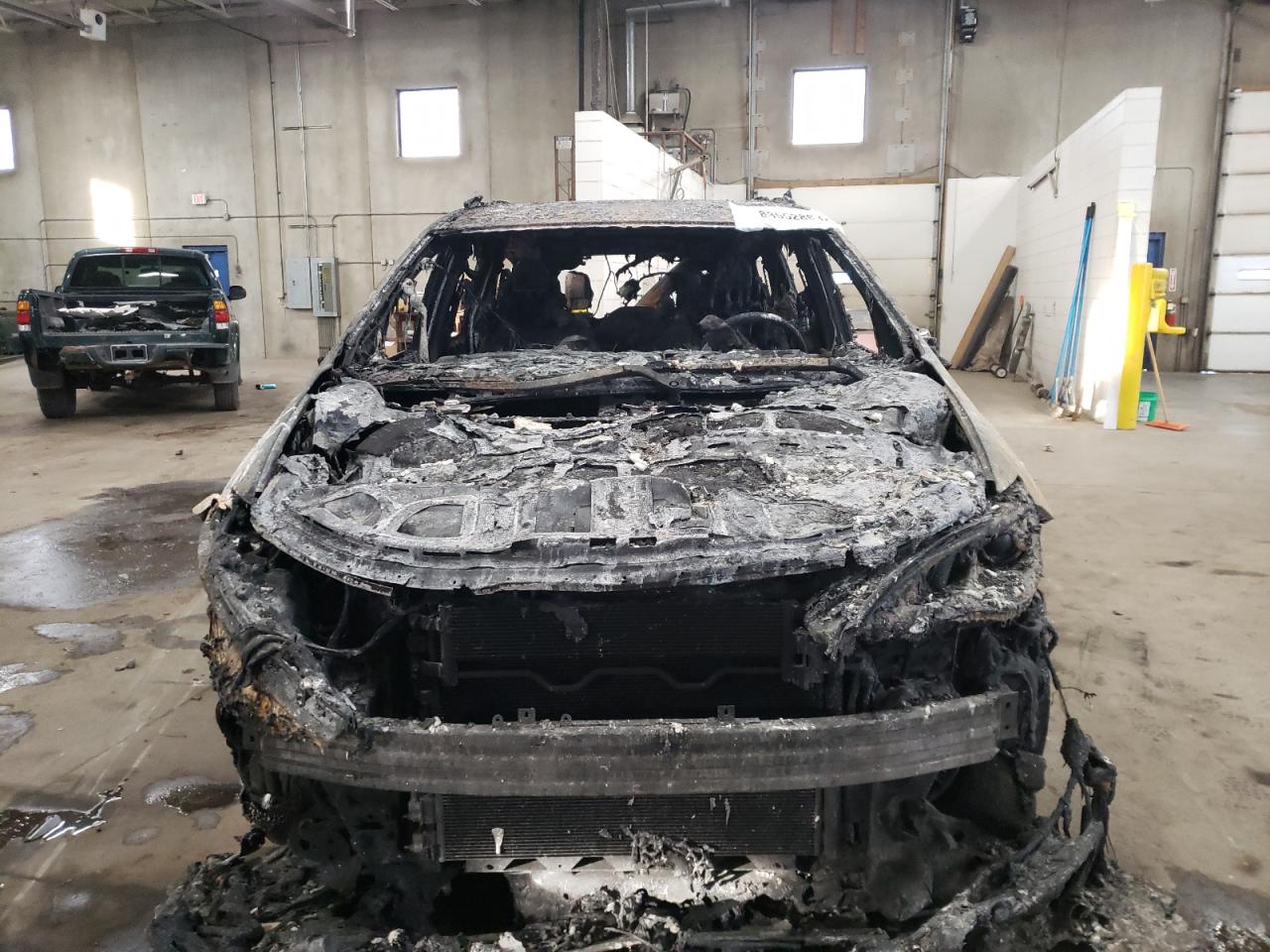 2018 Chrysler Pacifica VIN 2C4RC1BG0JR261179 Copart auction photo, burn damage thumbnail 5