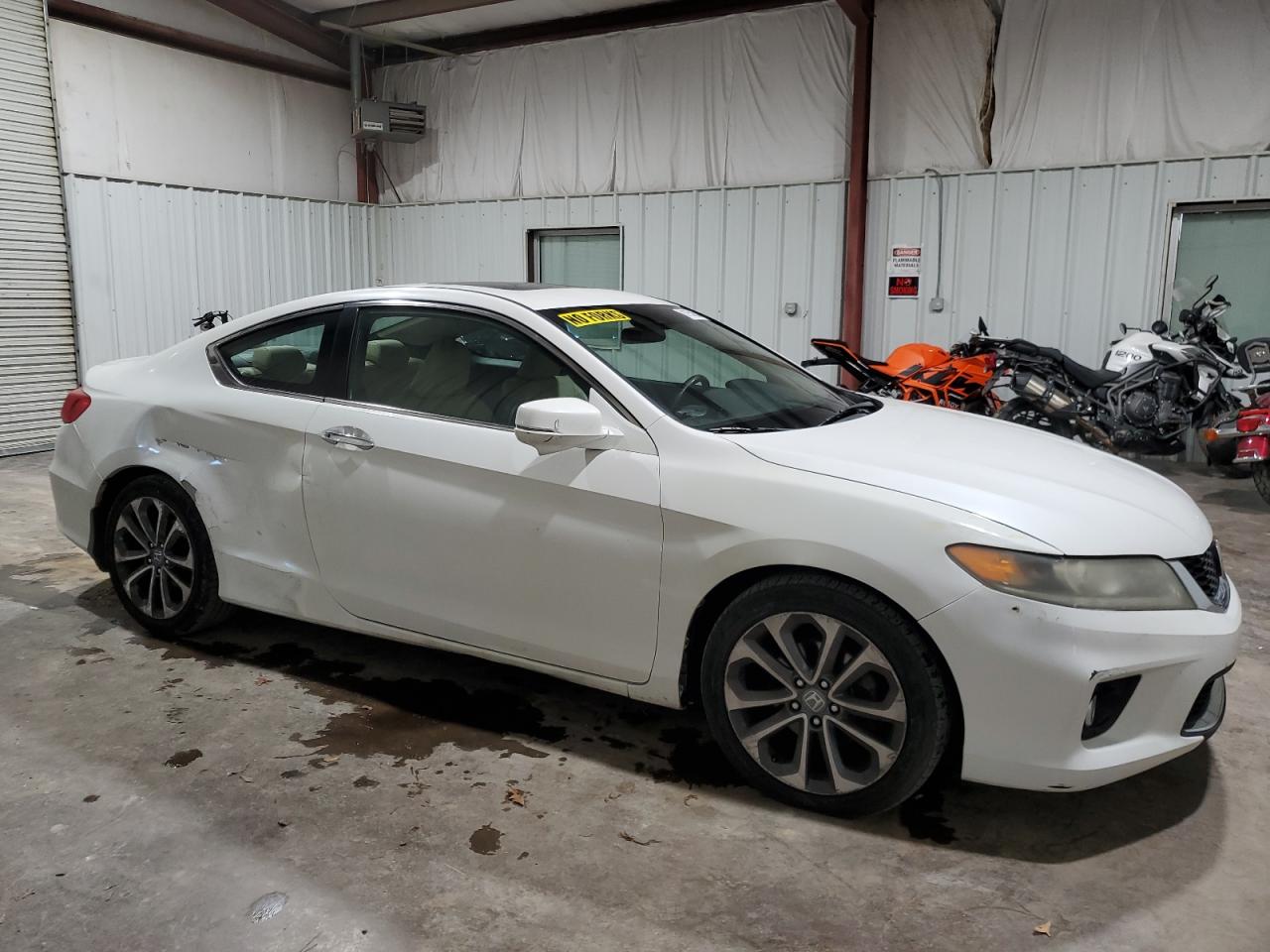 2013 Honda Accord VIN 1HGCT2B85DA004887 Copart auction photo, side damage thumbnail 4