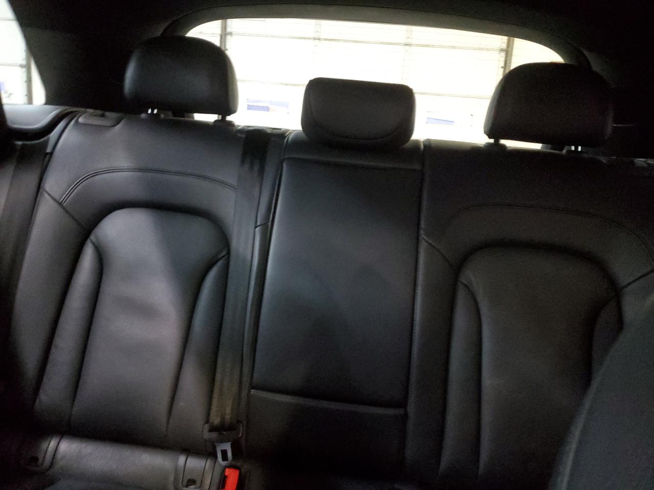 2018 Audi Q3 VIN WA1JCCFS0JR006359 Copart auction photo, side / rear end damage thumbnail 10