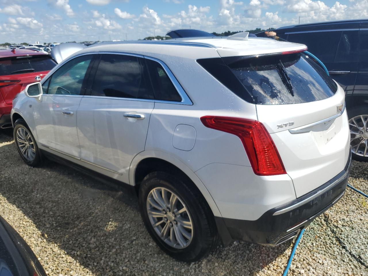 2019 Cadillac XT5 VIN 1GYKNCRS6KZ103383 Copart auction photo, water/flood damage thumbnail 2