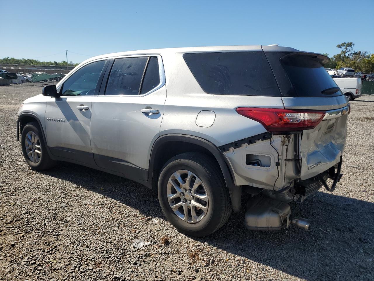 2021 Chevrolet Traverse VIN 1GNERFKW9MJ136232 Copart auction photo, rear end / front end damage thumbnail 2