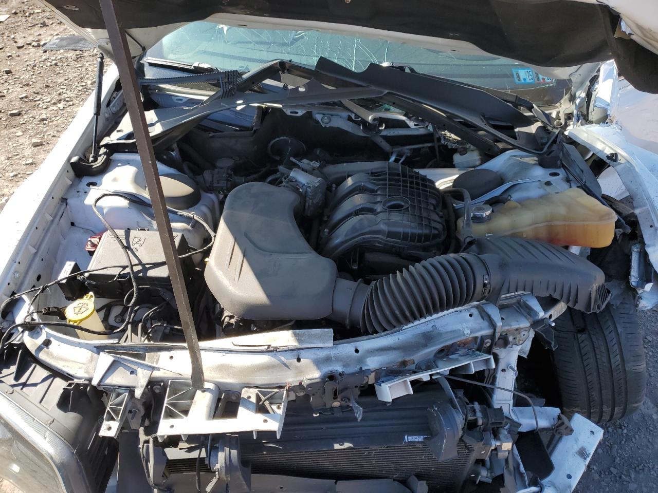 2013 Chrysler 300 VIN 2C3CCABGXDH739421 Copart auction photo, front end / side damage thumbnail 11
