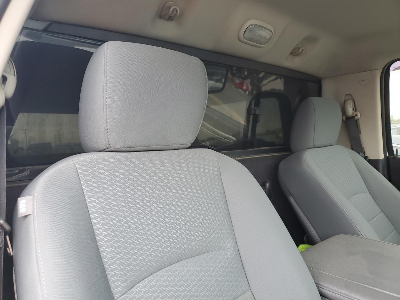 2014 RAM 2500 VIN 3C6MR5AJXEG196180 Copart auction photo, burn - engine damage thumbnail 10