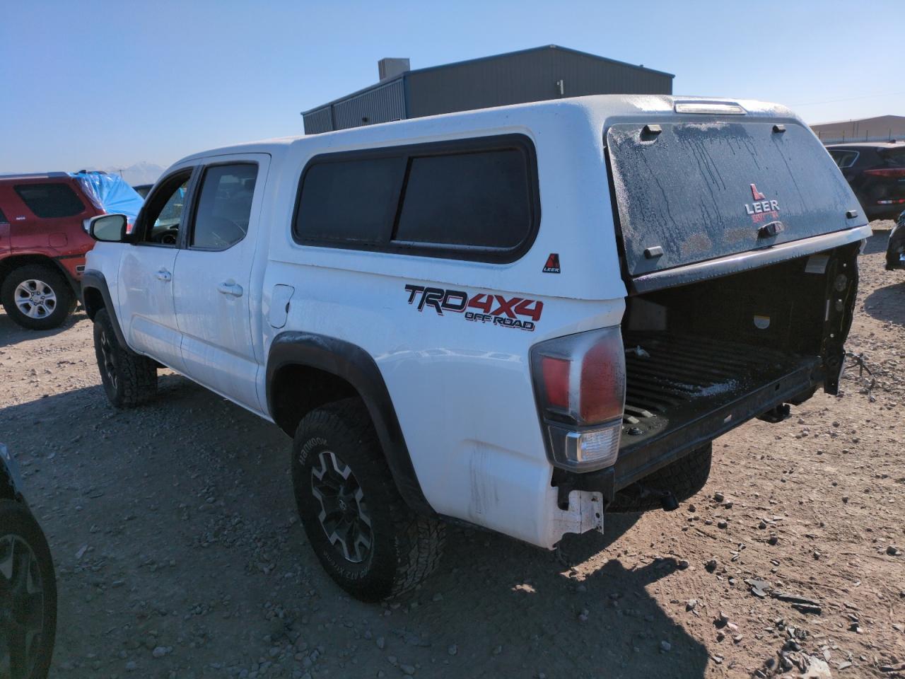 2020 Toyota Tacoma VIN 3TMCZ5AN8LM288927 Copart auction photo, rear end damage thumbnail 2