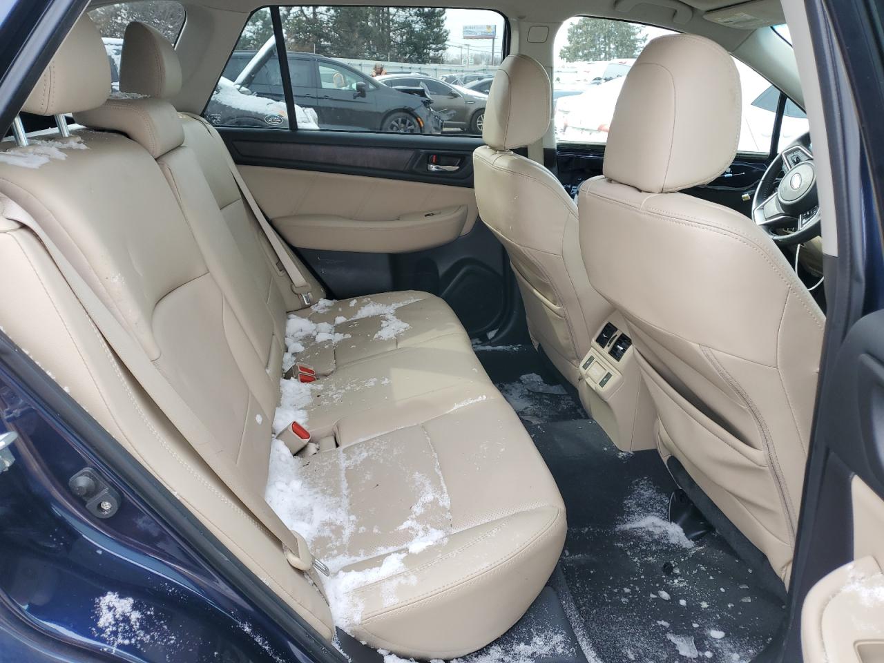 2018 Subaru Outback VIN 4S4BSENC8J3237947 Copart auction photo, front end / side damage thumbnail 11