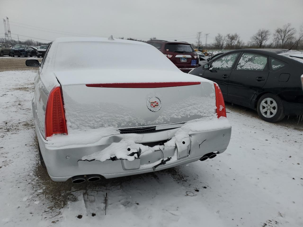 2011 Cadillac DTS VIN 1G6KH5E67BU127662 Copart auction photo, rear end damage thumbnail 6