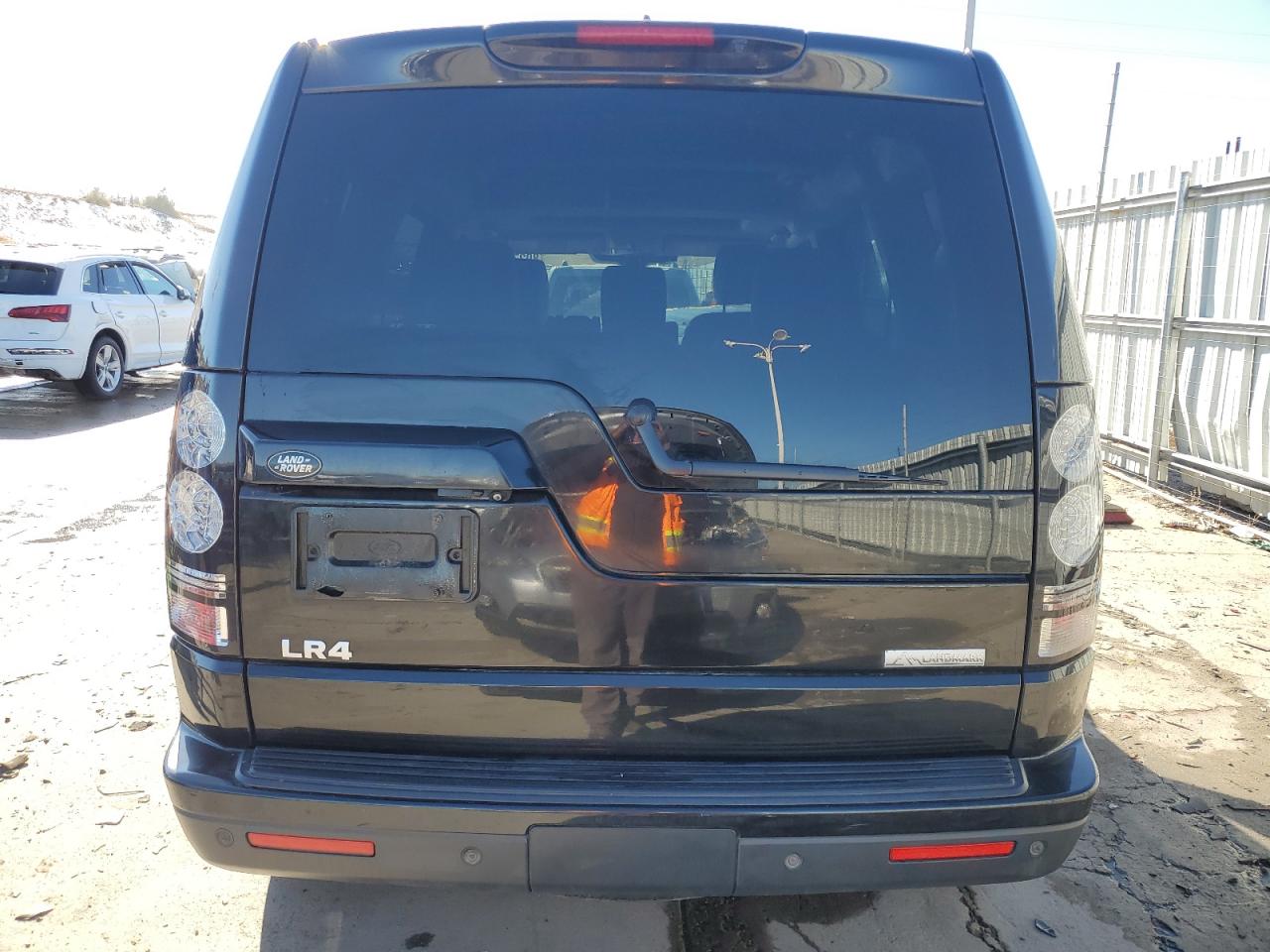 2016 Land Rover LR4 VIN SALAK2V62GA832380 Copart auction photo, burn - engine / front end damage thumbnail 6
