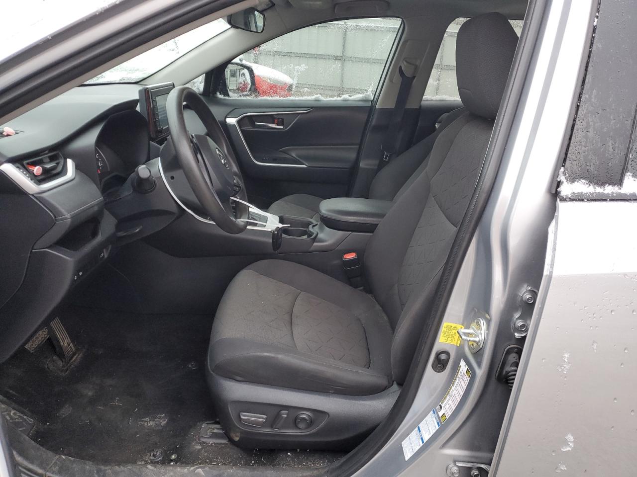 2021 Toyota RAV 4 VIN 2T3P1RFV2MC172195 Copart auction photo, front end damage thumbnail 7