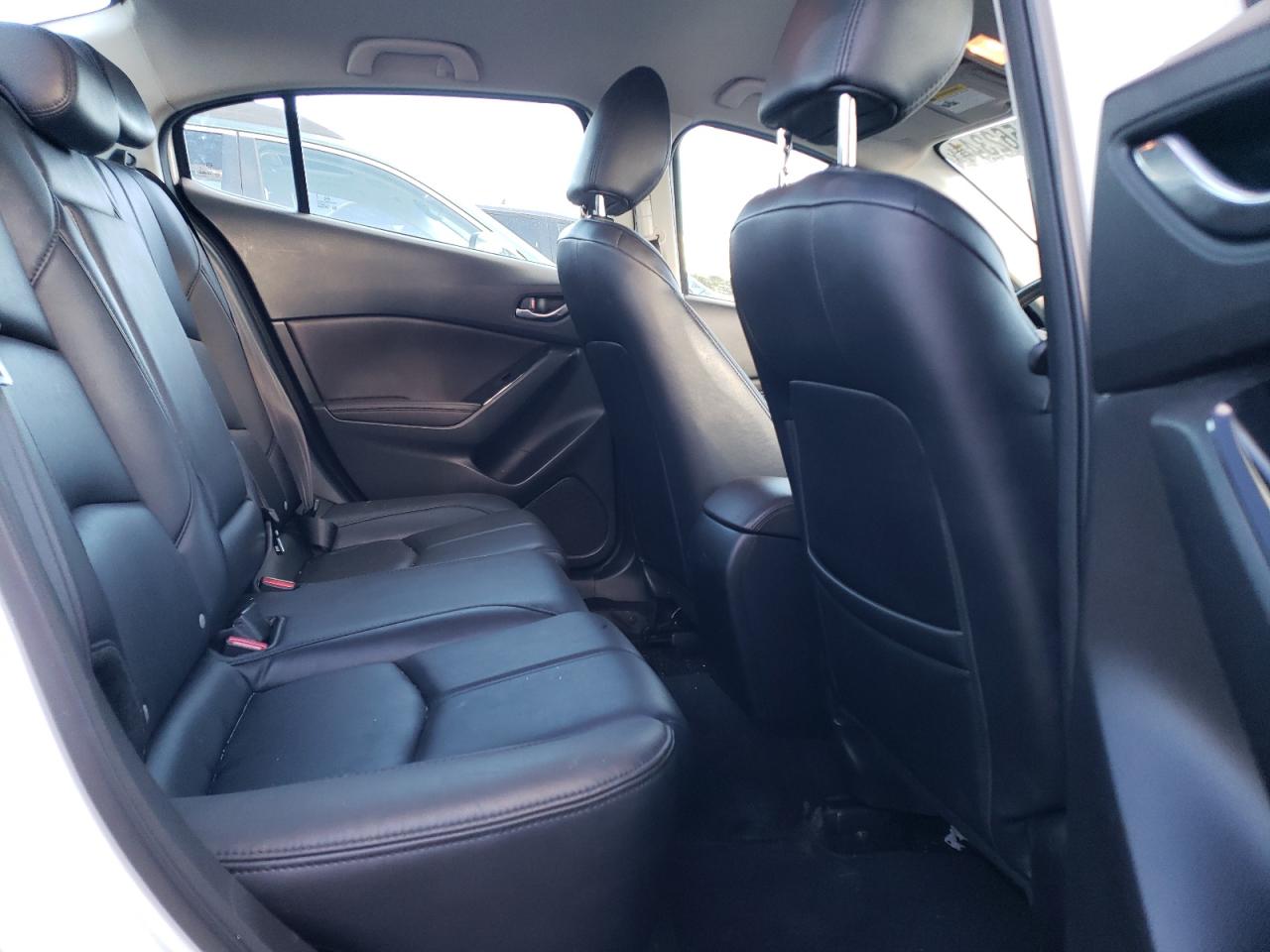 2018 Mazda 3 VIN 3MZBN1V33JM198667 Copart auction photo, front end / minor dent/scratches damage thumbnail 10