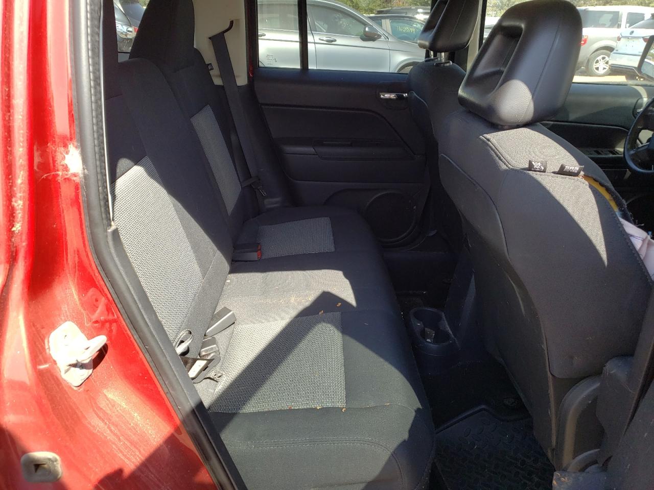 2009 Jeep Liberty (Patriot) VIN 1J8FF28B39D176985 Copart auction photo, side / front end damage thumbnail 10