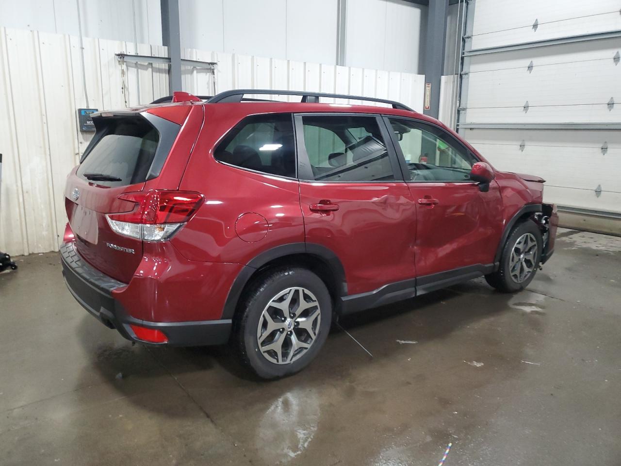 2021 Subaru Forester VIN JF2SKAJC3MH470968 Copart auction photo, front end / side damage thumbnail 3