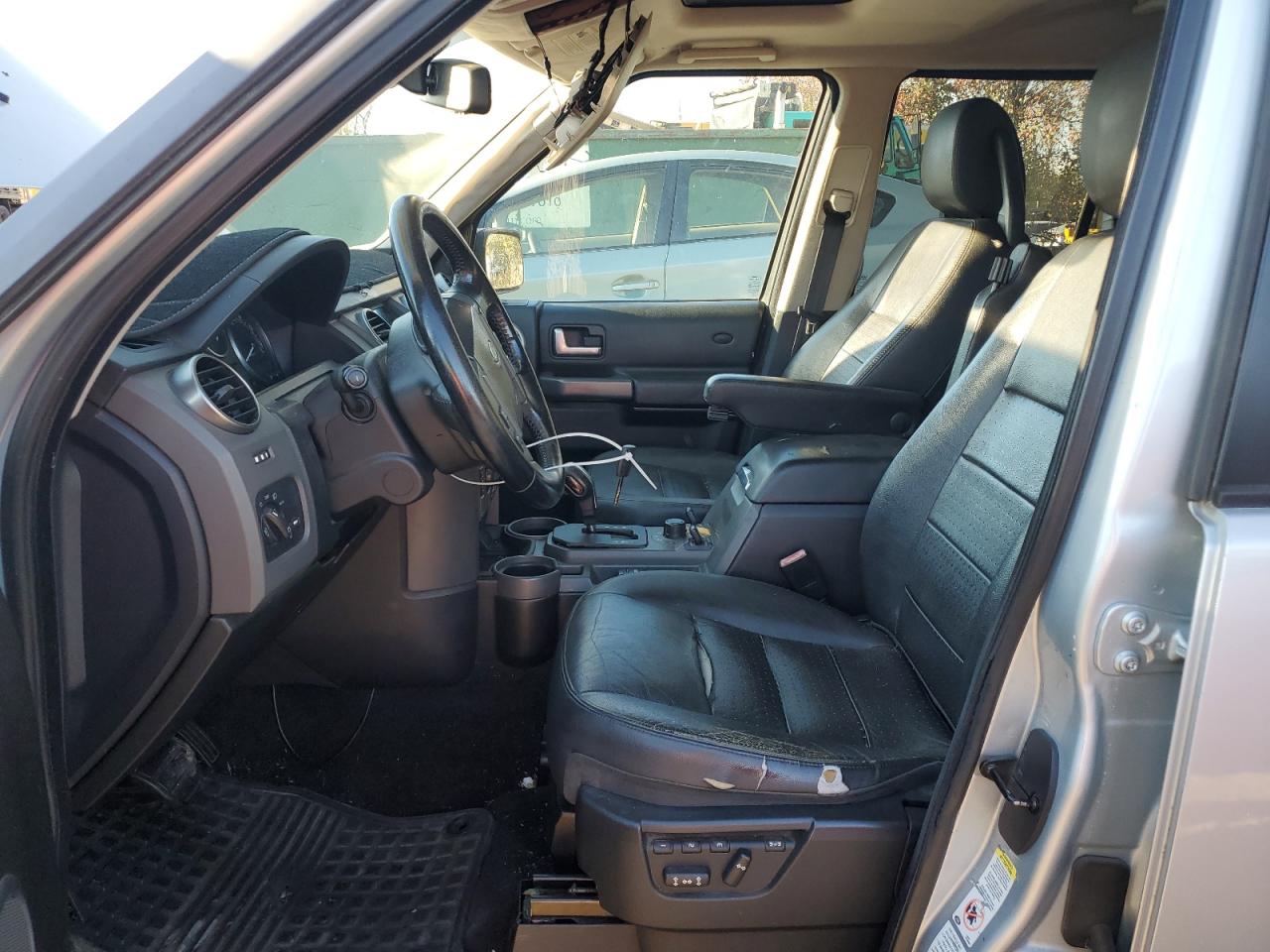 2006 Land Rover LR3 VIN SALAG25496A411223 Copart auction photo, minor dent/scratches damage thumbnail 7